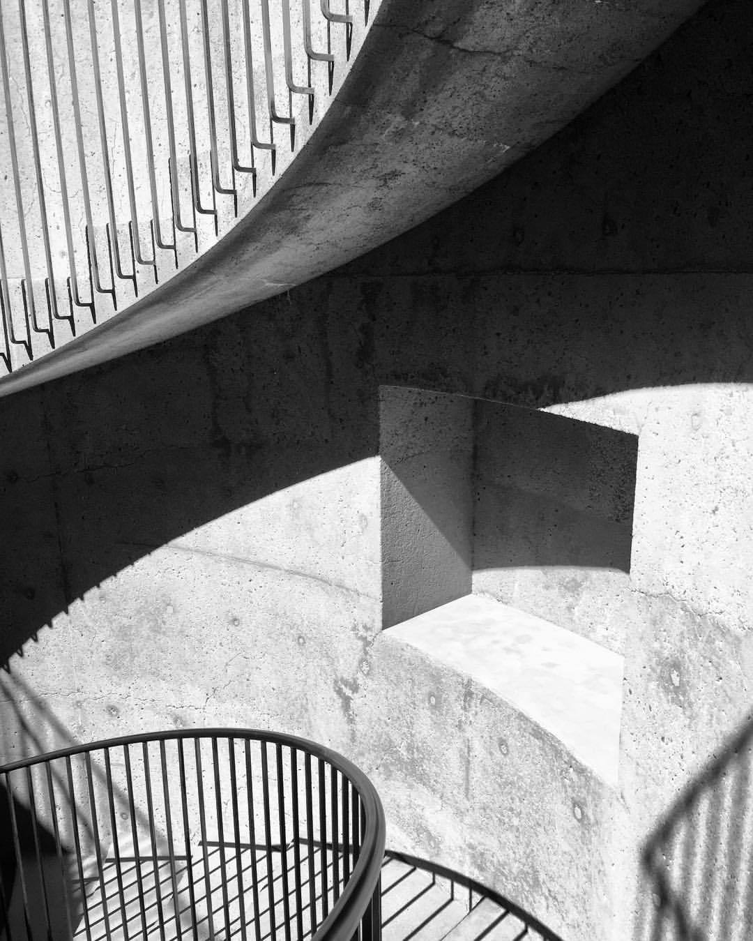 Archillect ID 140423