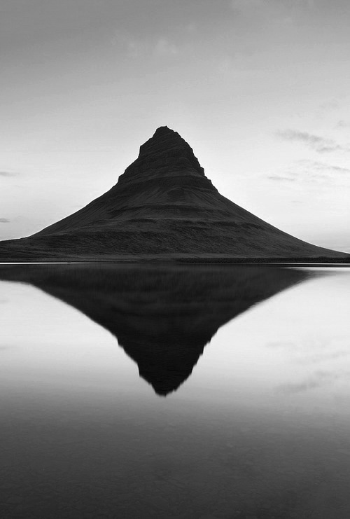 Archillect ID 140582