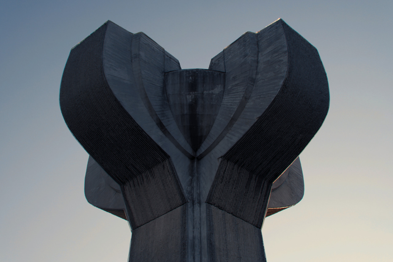Archillect Archive ID 140990