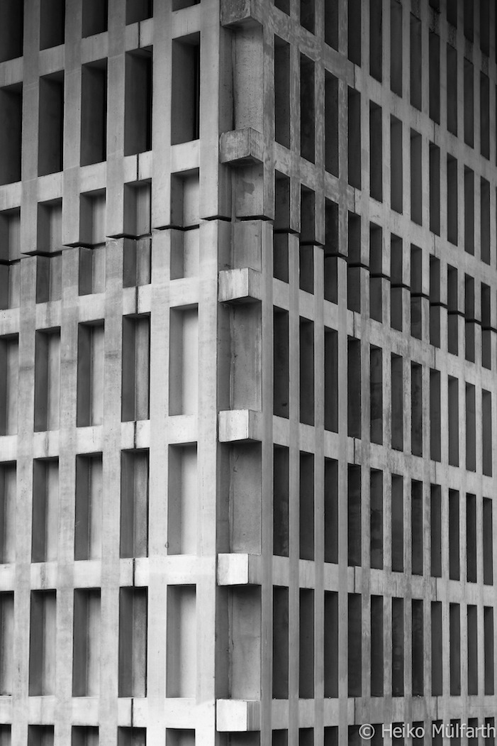 Archillect ID 142451