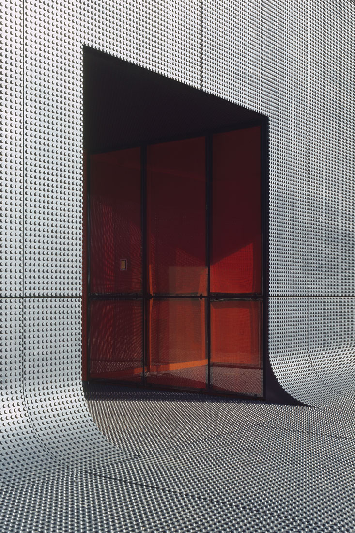 Archillect ID 143298