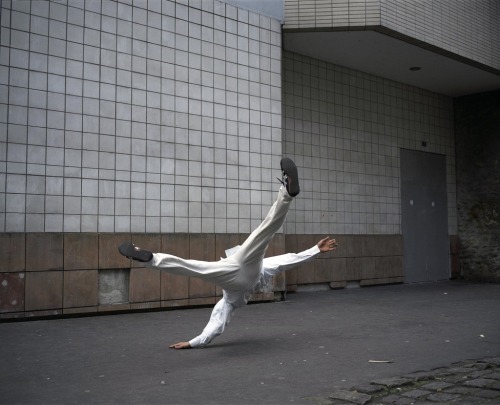 Archillect ID 146752