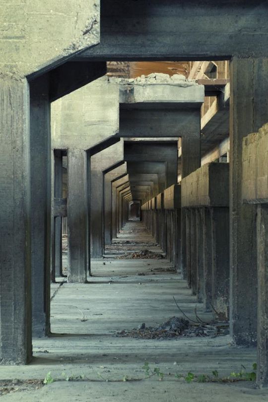 Archillect ID 150379