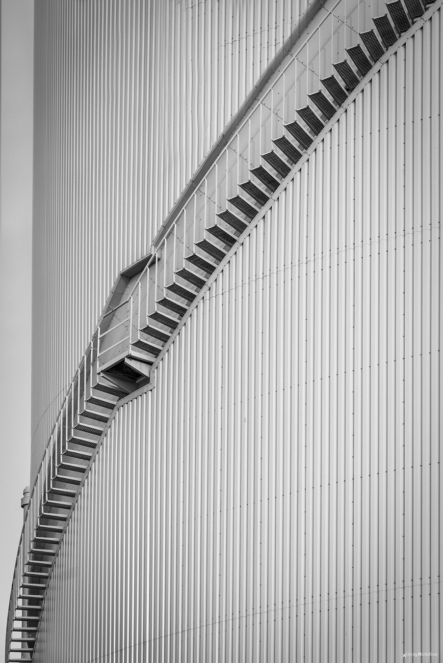 Archillect ID 156344