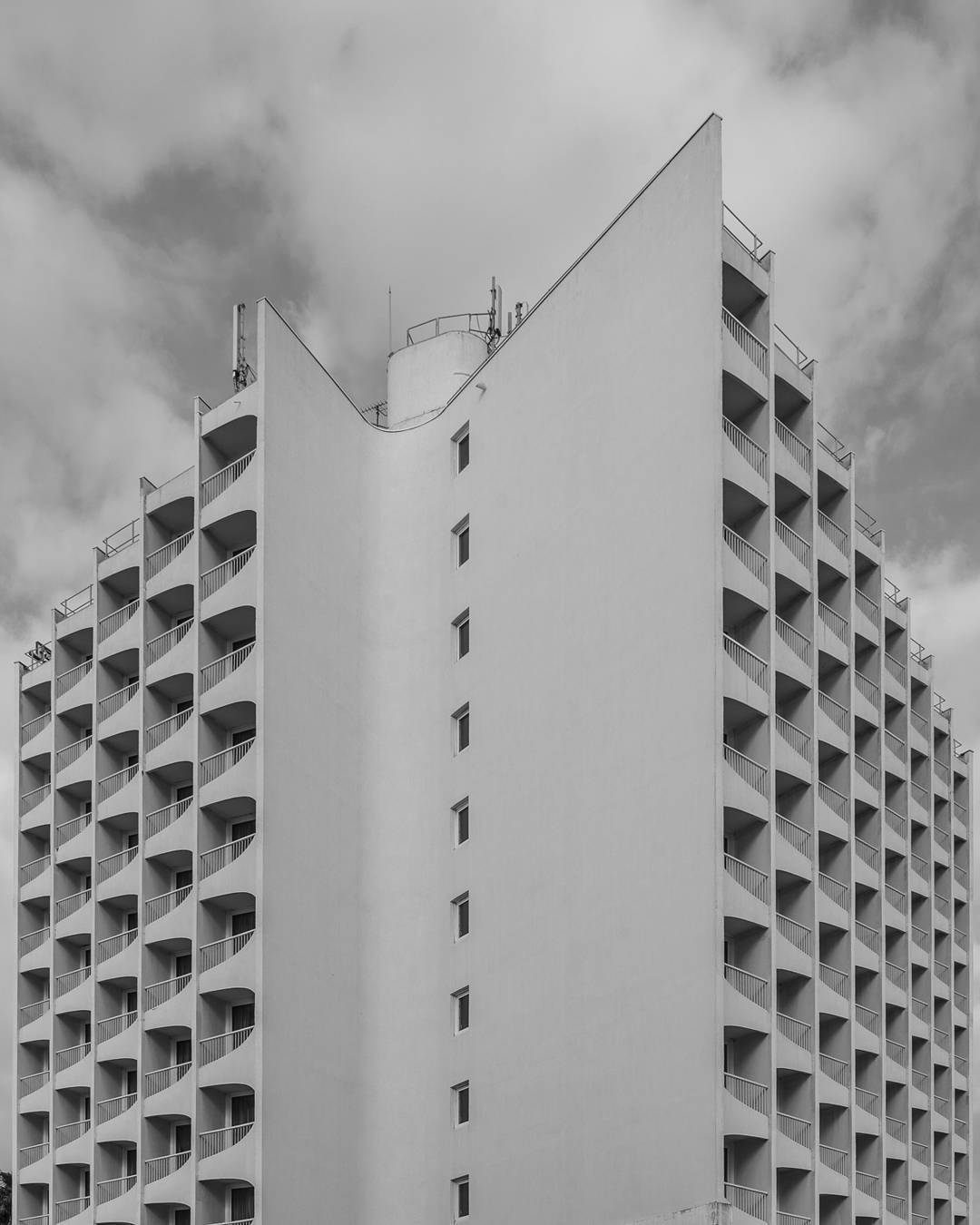 Archillect ID 156998