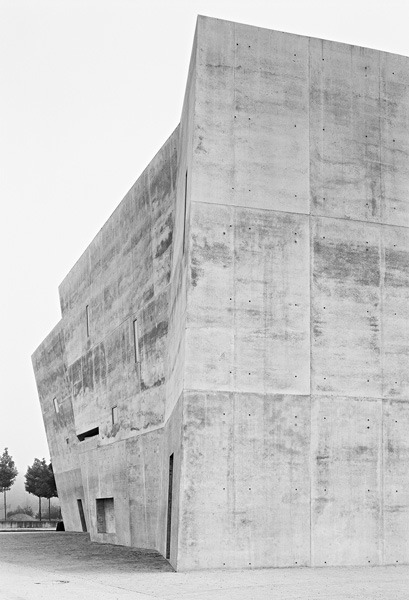 Archillect ID 157619