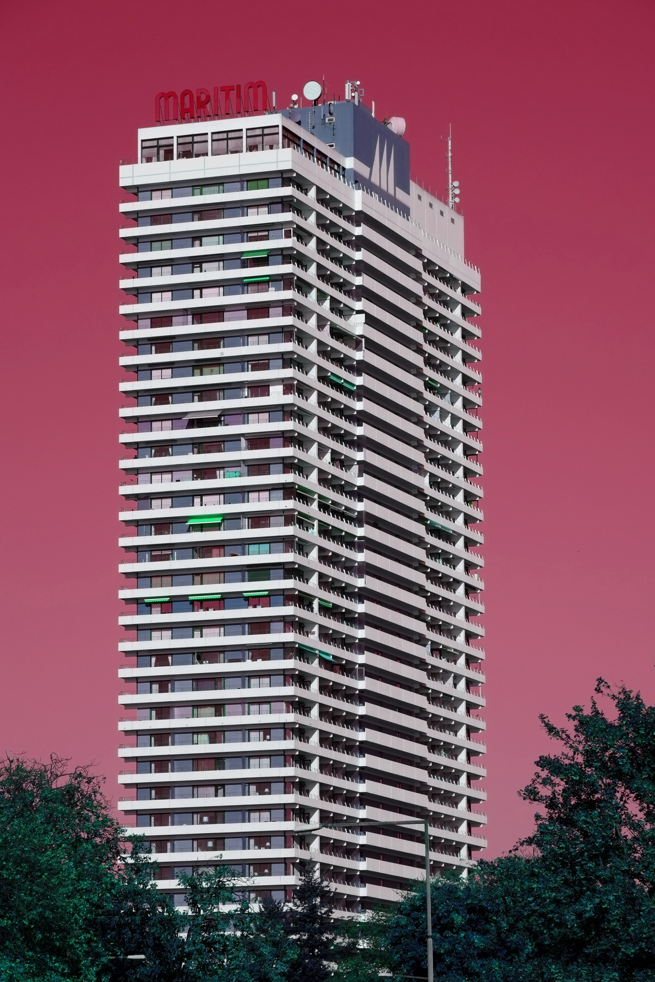 Archillect ID 164099
