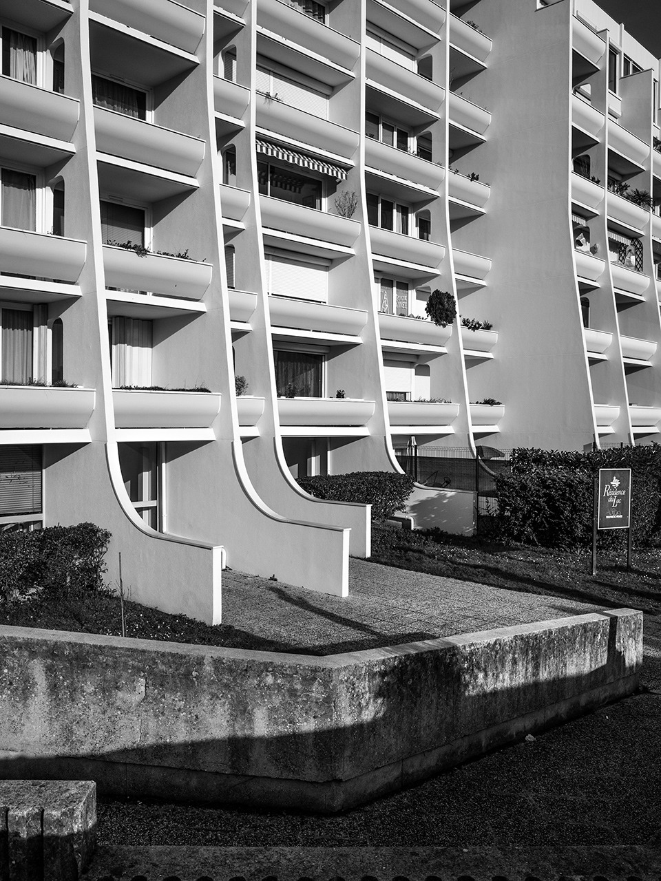 Archillect ID 164303