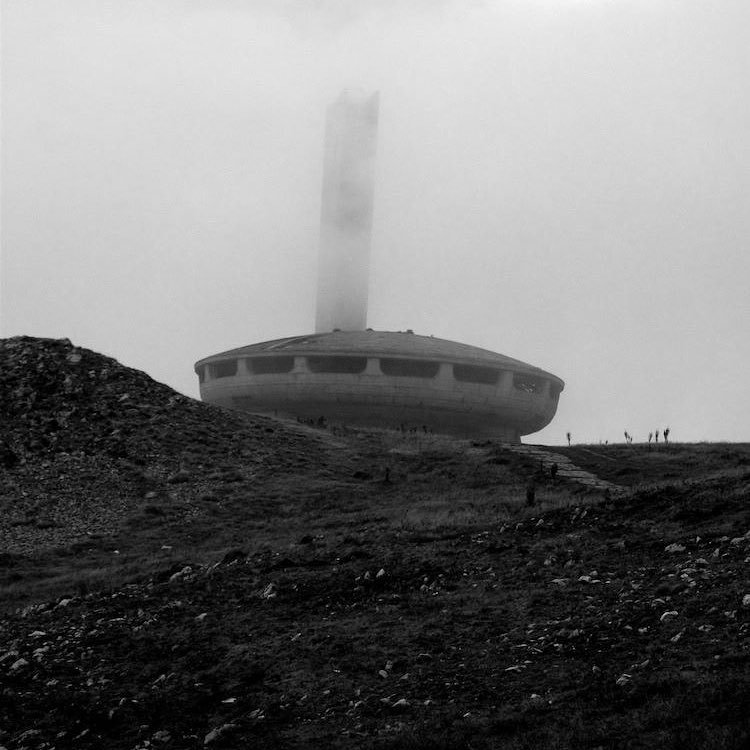 Archillect ID 164640
