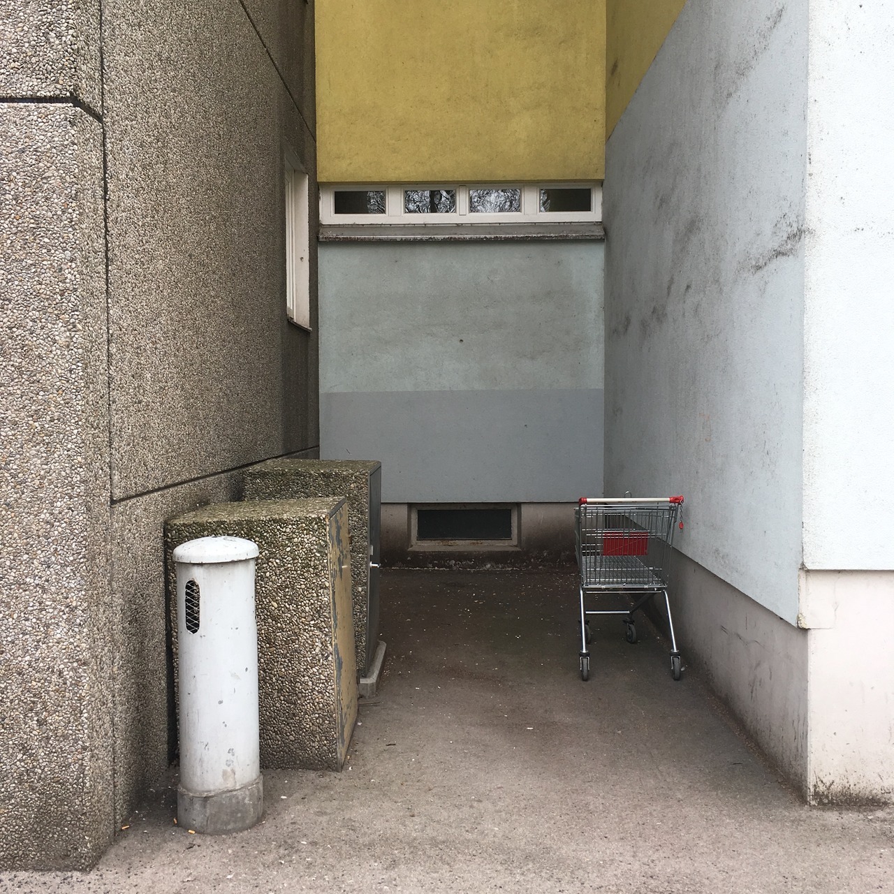 Archillect ID 165661