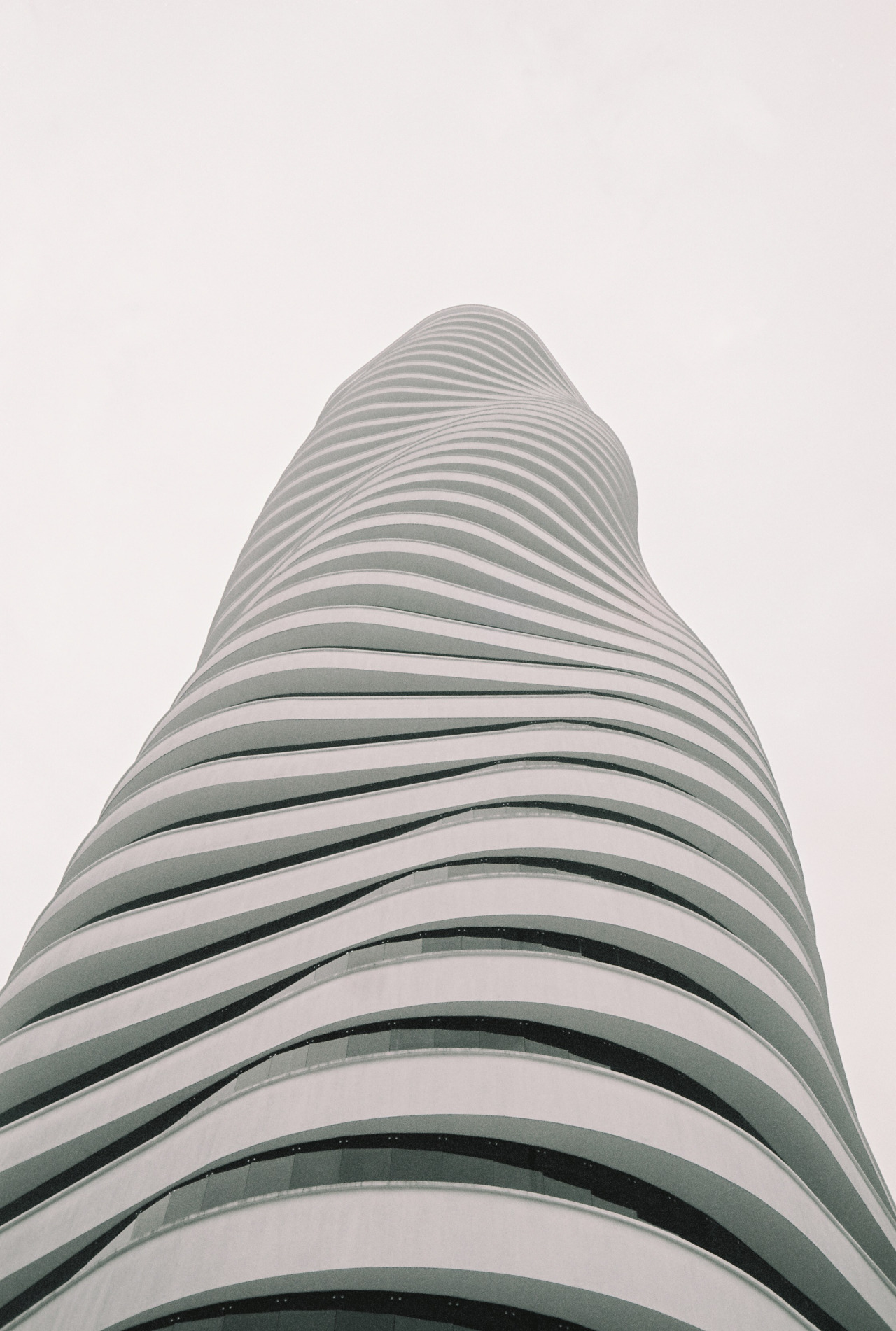 Archillect ID 166487