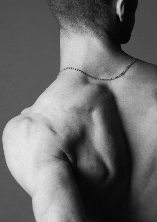 Archillect ID 168040