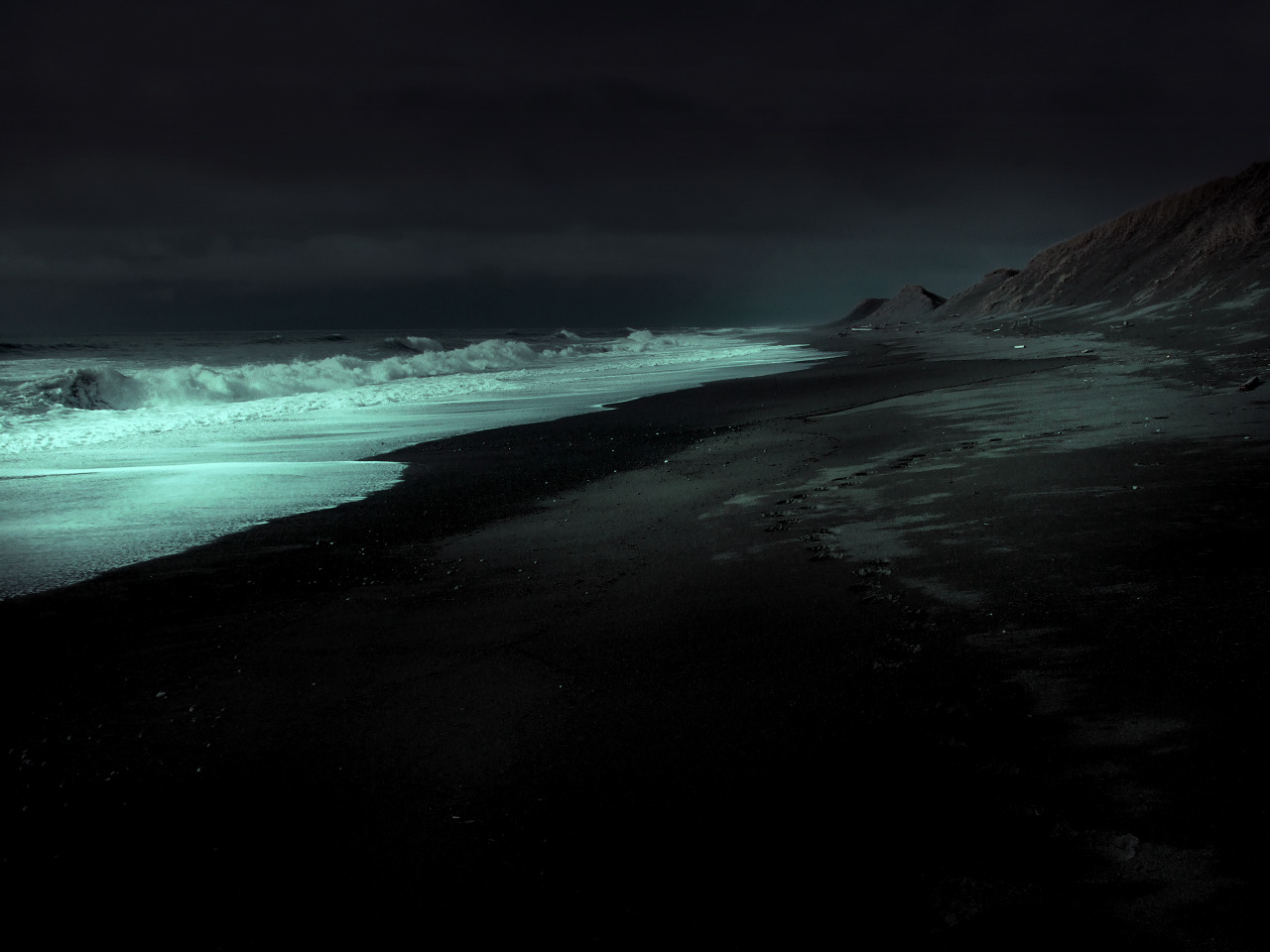 Archillect ID 168379