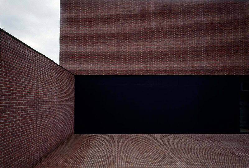Archillect ID 170049