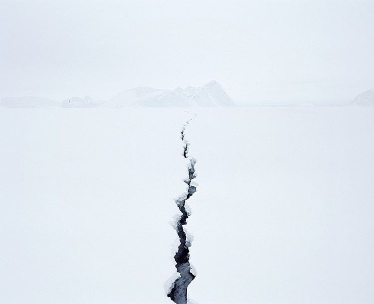 Archillect ID 171975