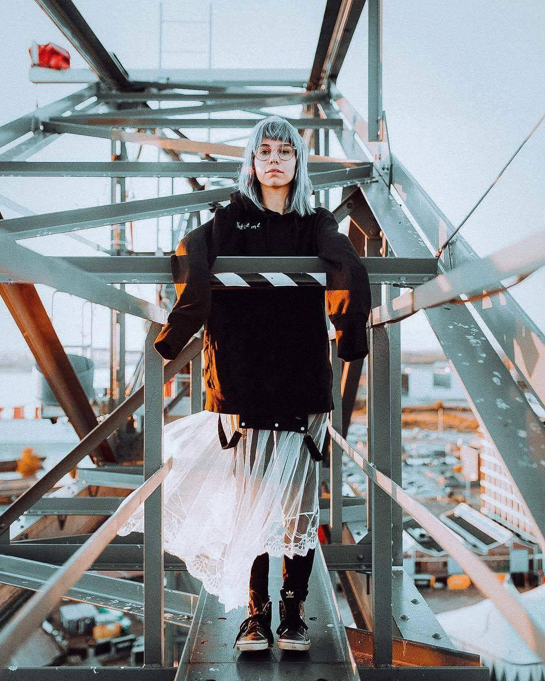 Archillect ID 172996