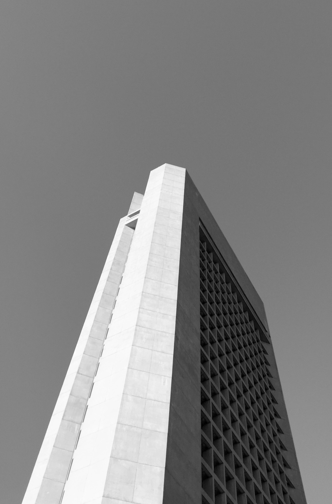 Archillect ID 173330