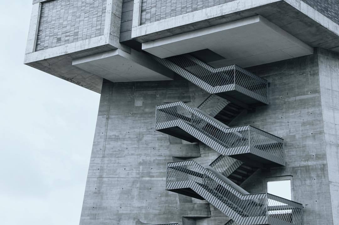 Archillect ID 175378