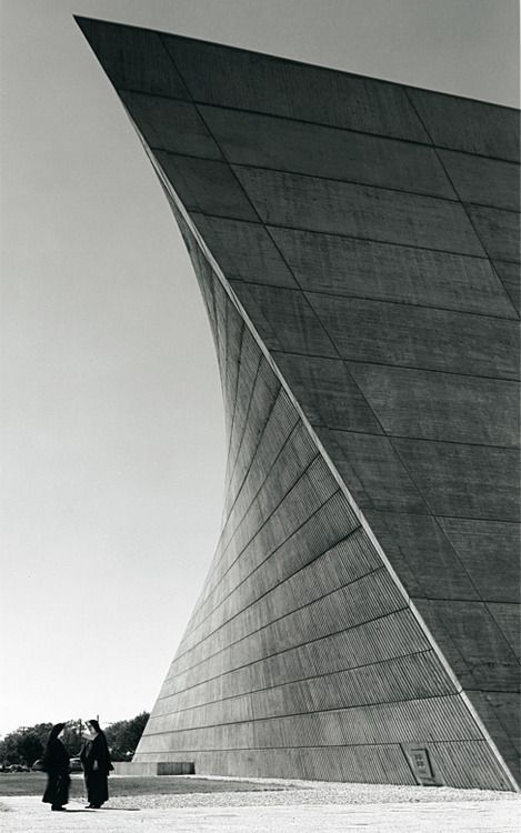 Archillect ID 177494