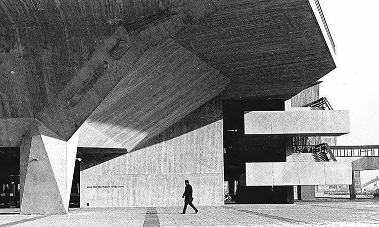 Archillect ID 178777