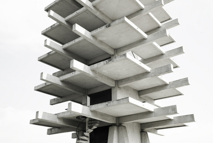 Archillect ID 179613
