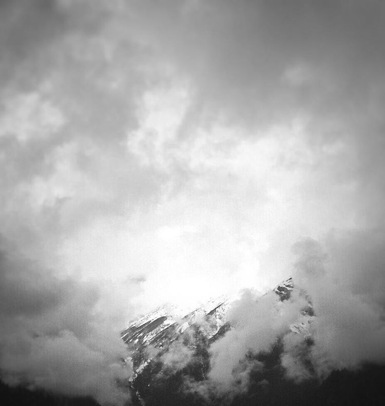 Archillect ID 180463
