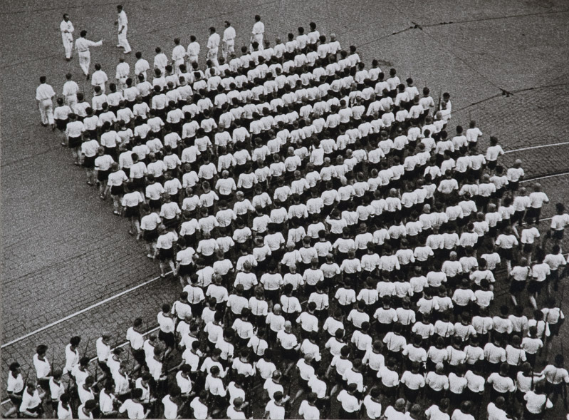 Archillect ID 180472