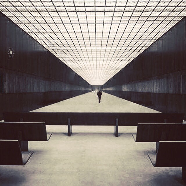 Archillect ID 180925