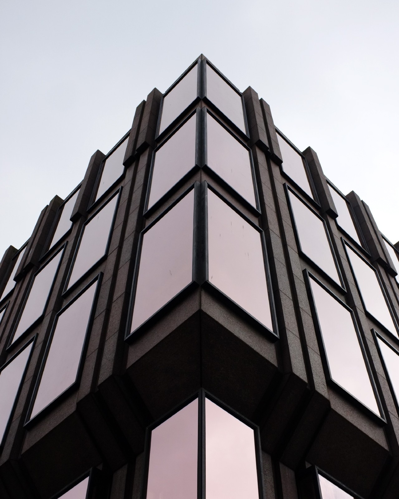 Archillect ID 181611