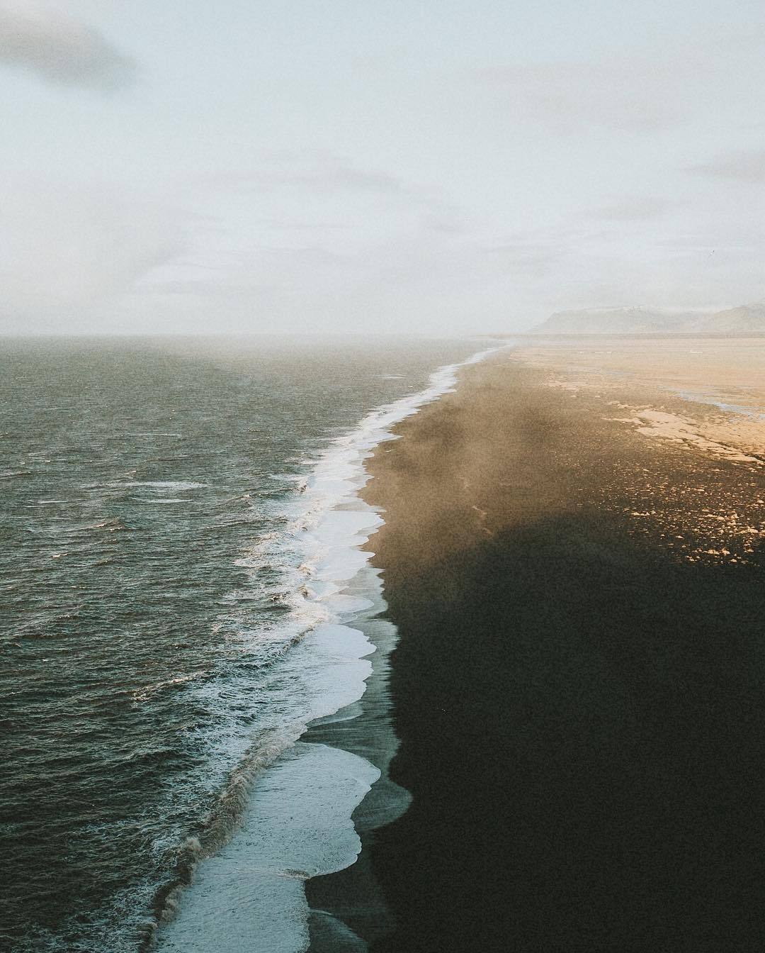 Archillect ID 181767