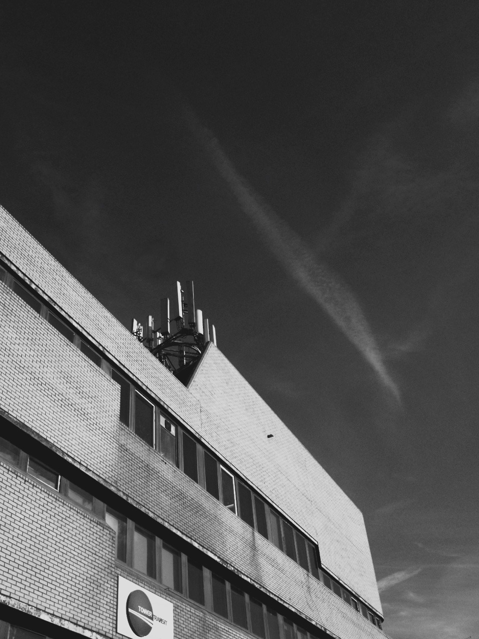 Archillect ID 183334
