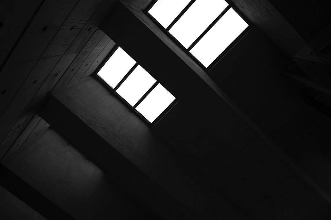 Archillect ID 185104