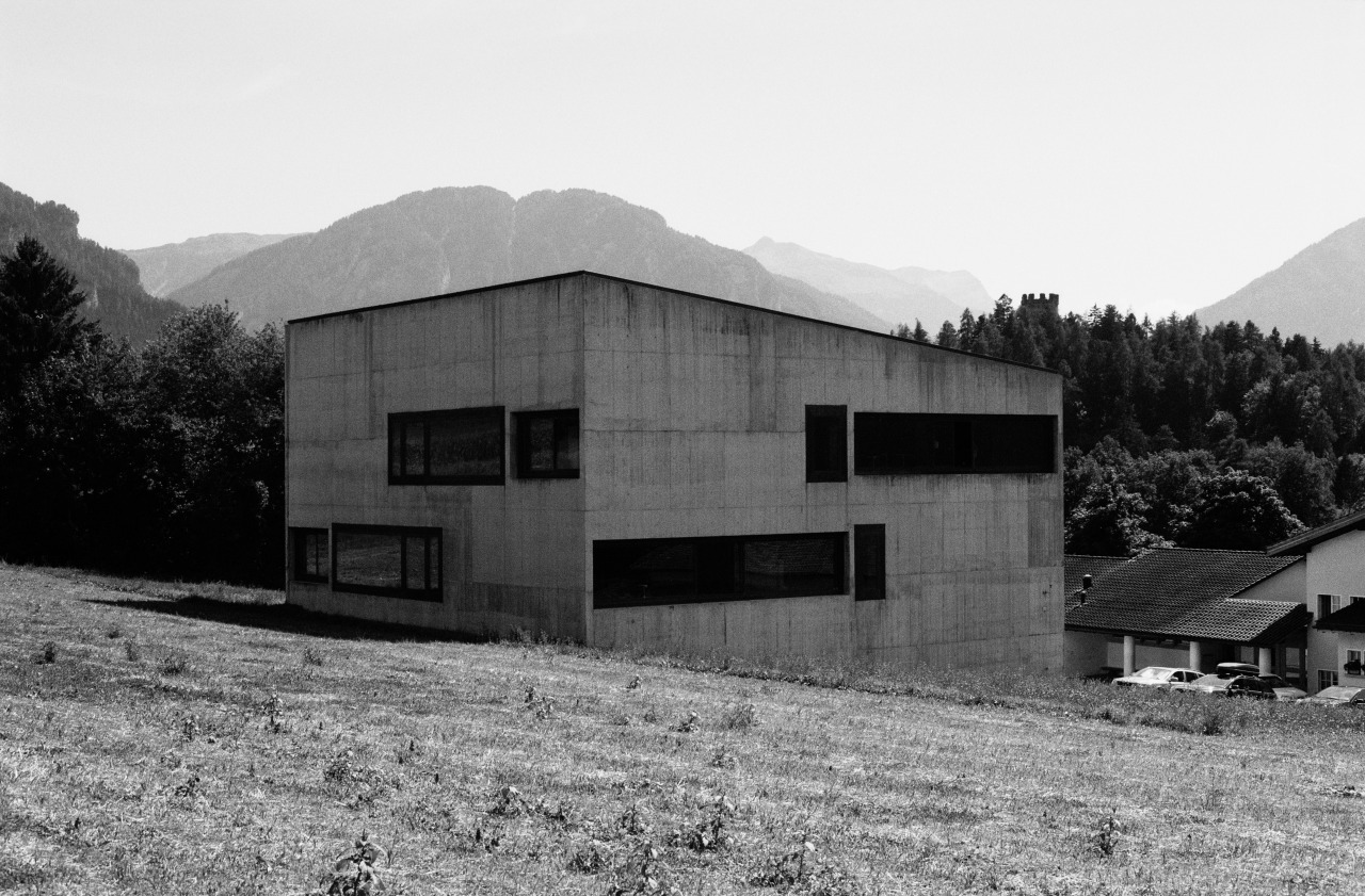 Archillect ID 185933