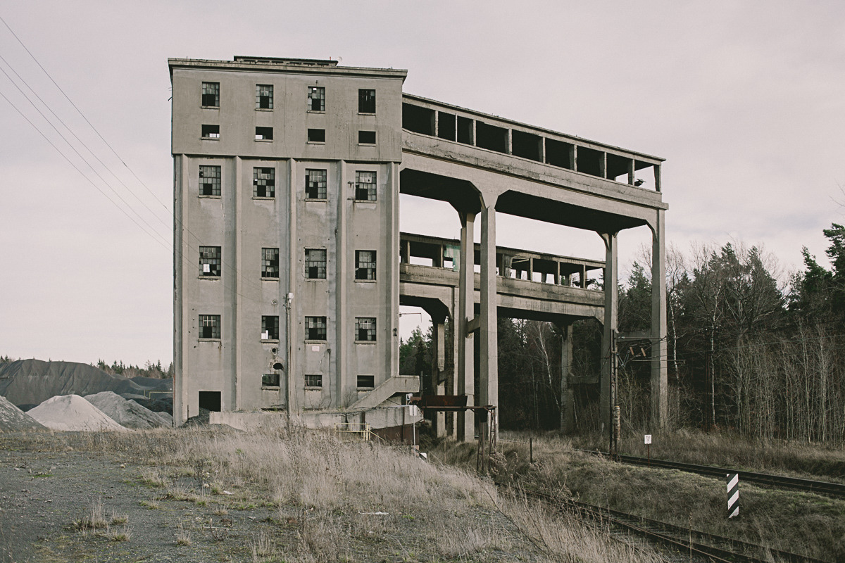 Archillect ID 190646