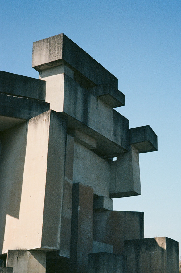 Archillect ID 190692
