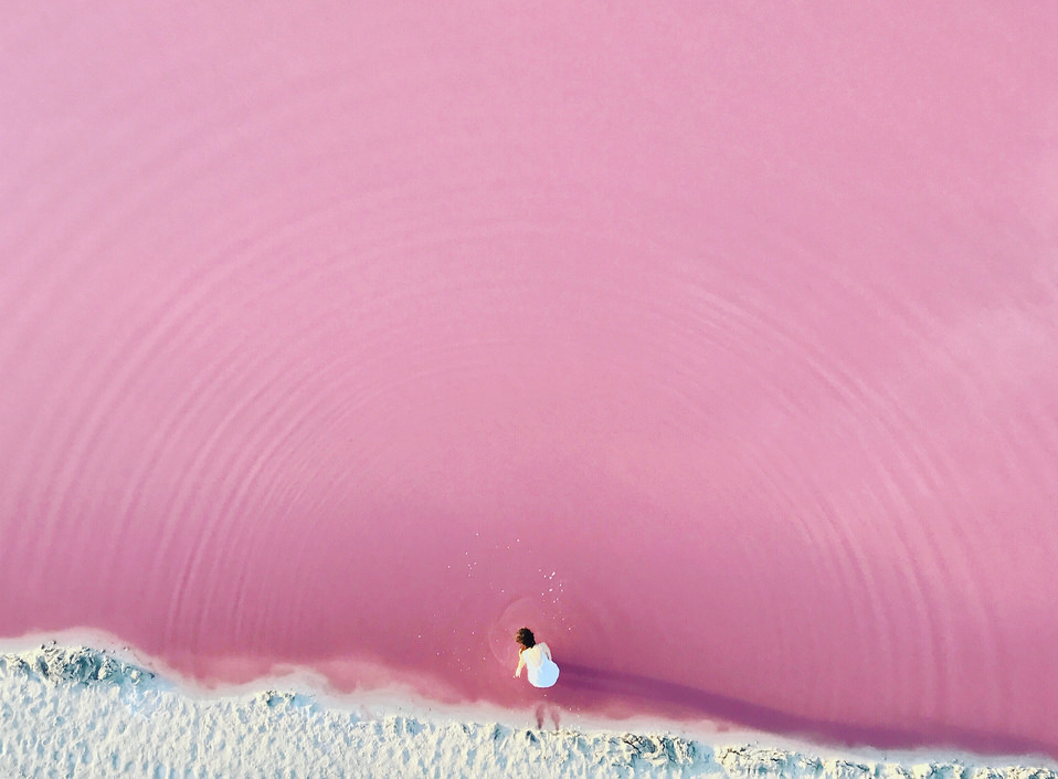 Archillect ID 190728
