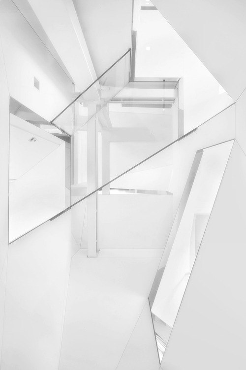 Archillect ID 190768