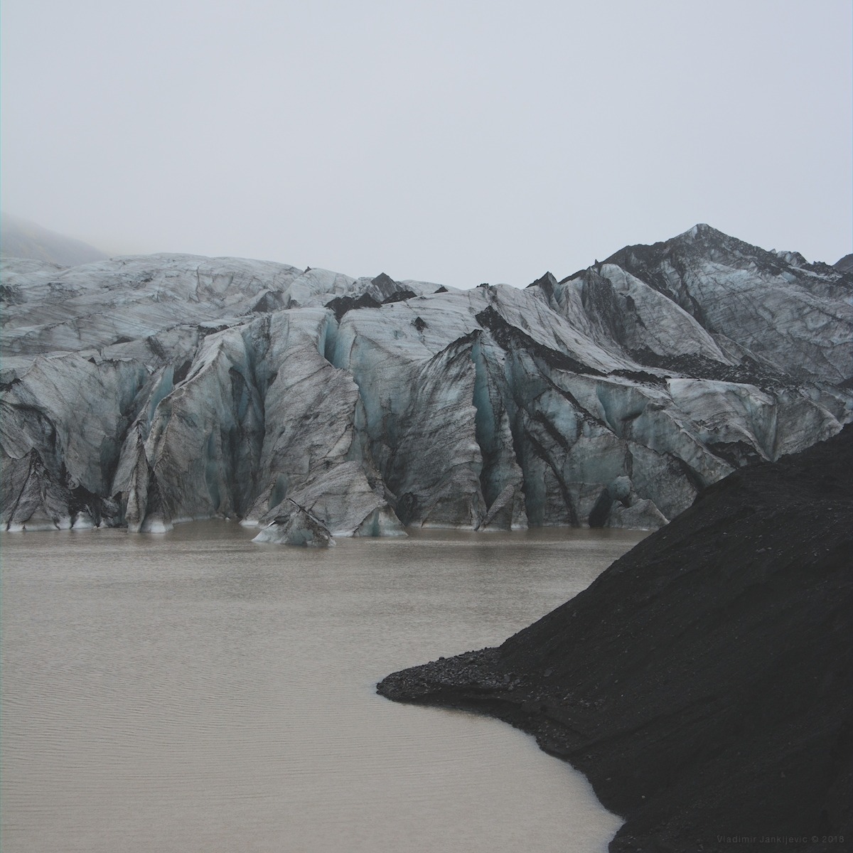 Archillect ID 190882