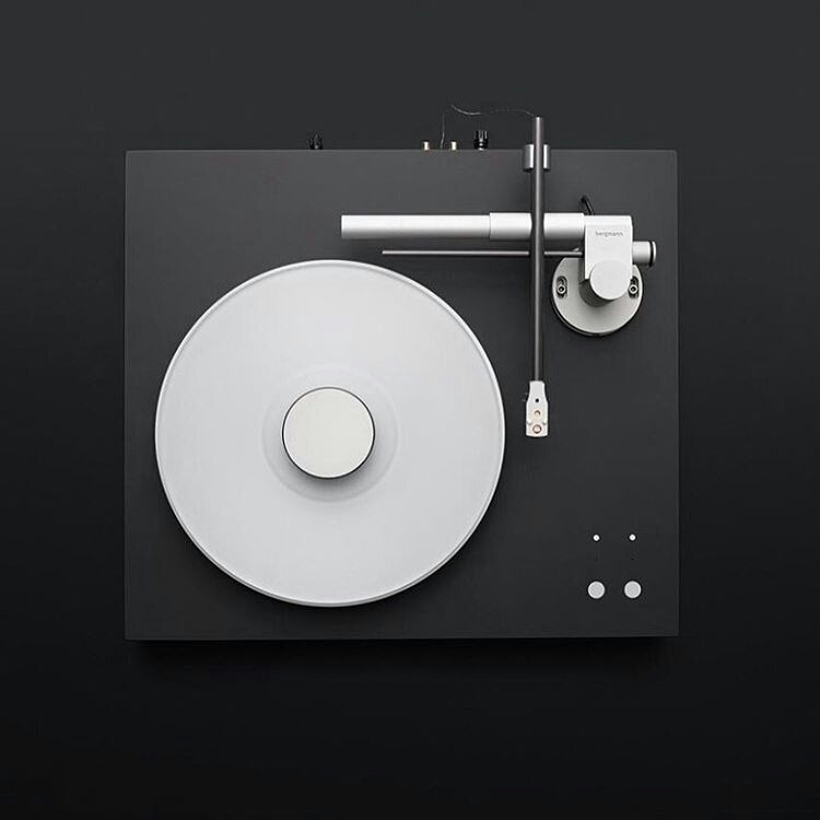 Archillect ID 192534