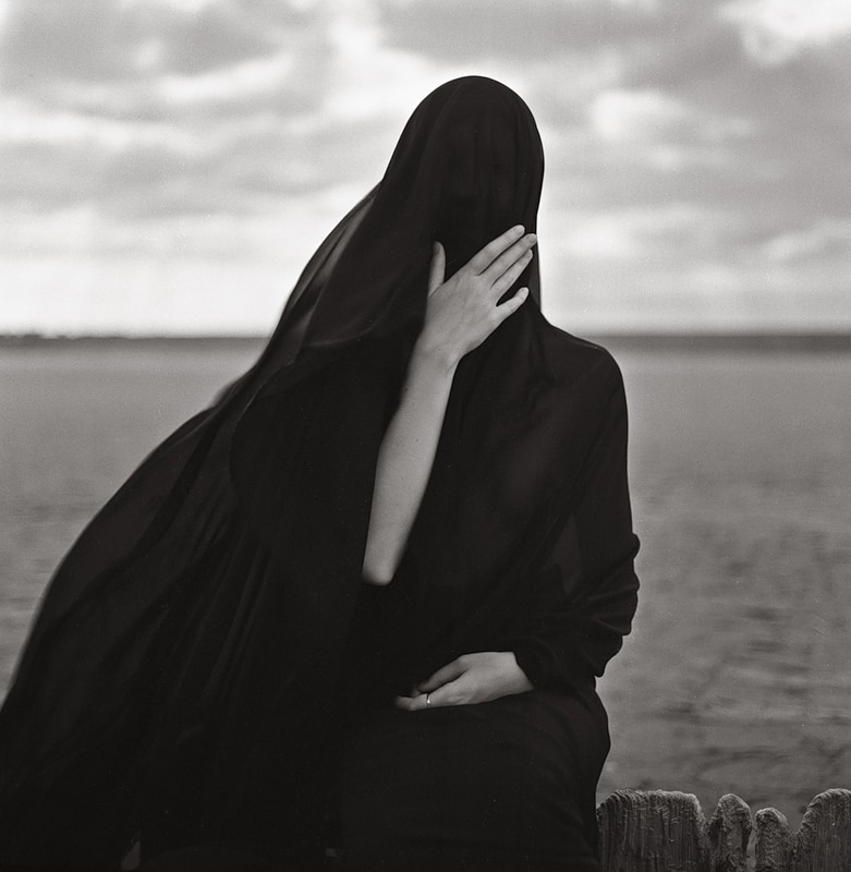 Archillect ID 193886