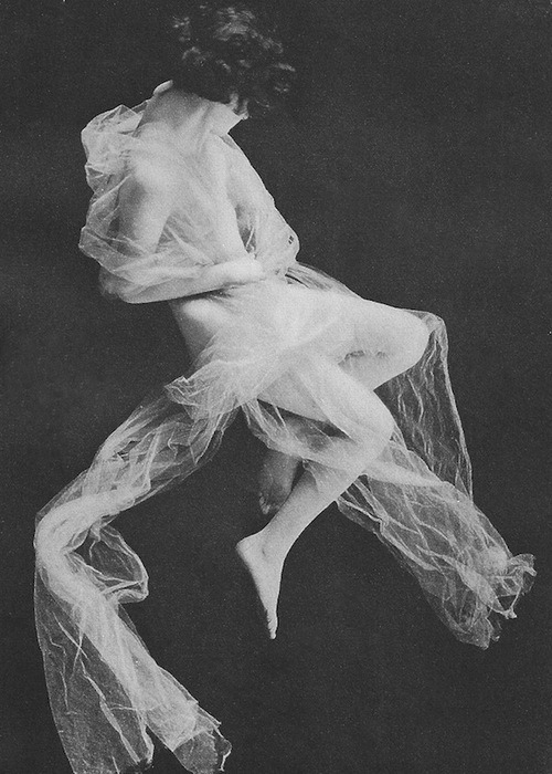 Archillect ID 194488