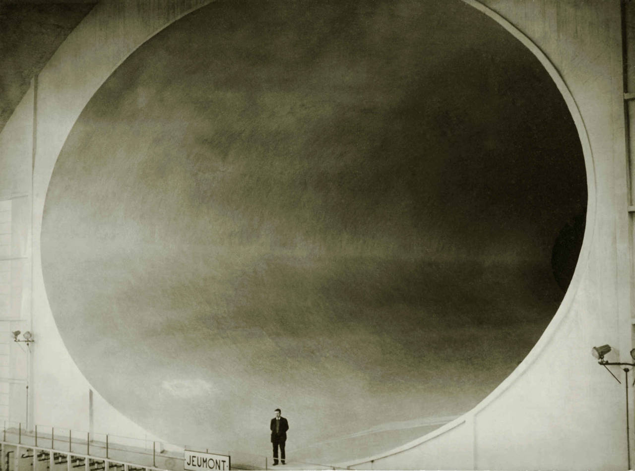 Archillect ID 194550