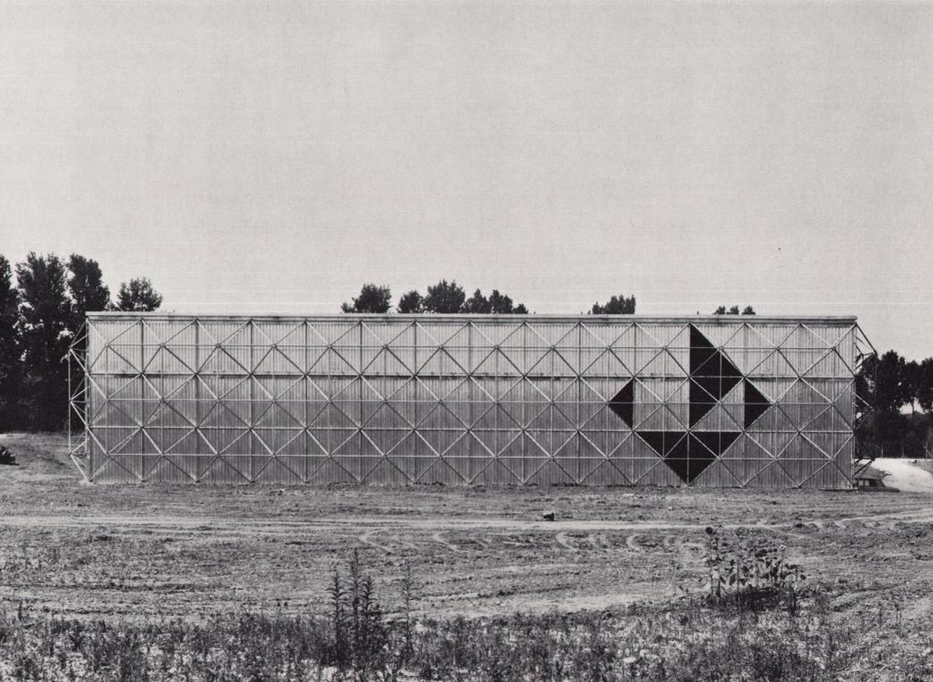 Archillect ID 194912