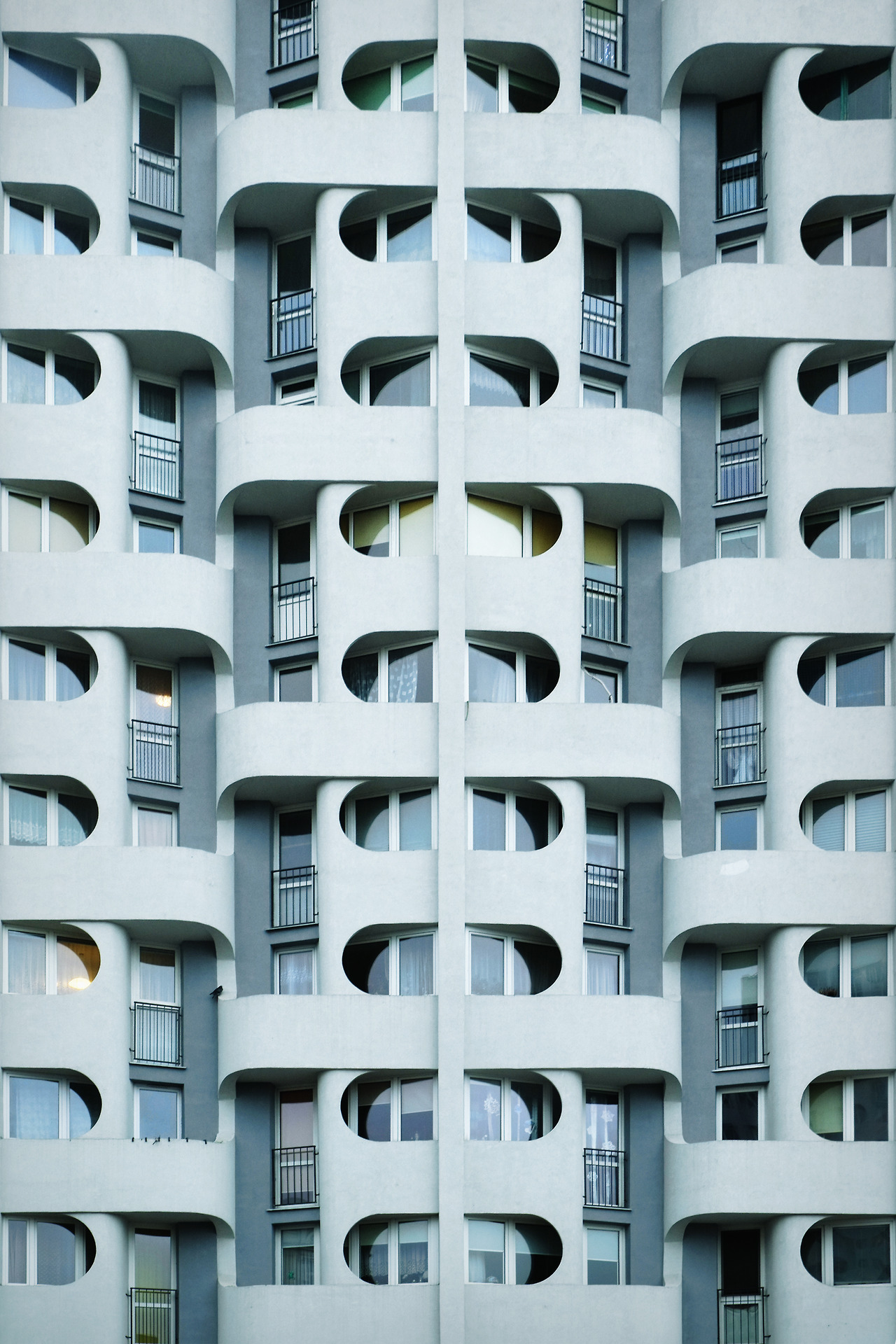 Archillect ID 195557