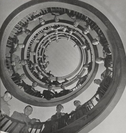 Archillect ID 195567