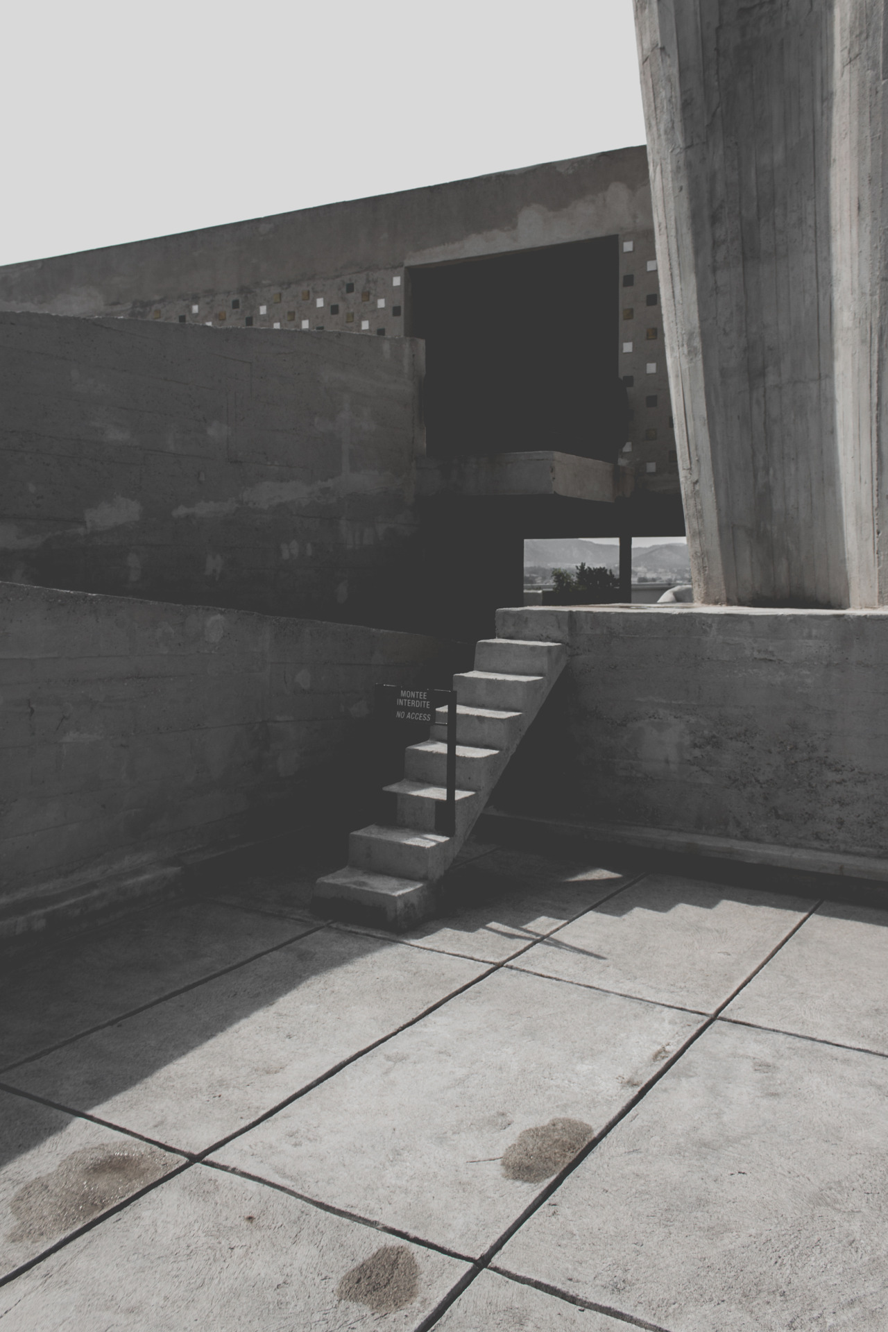 Archillect ID 195802