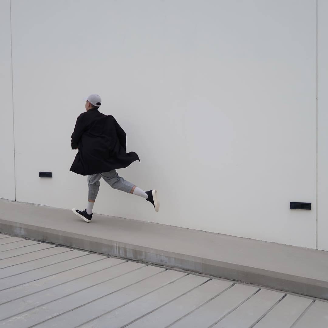 Archillect ID 195816