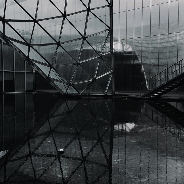 Archillect ID 195845