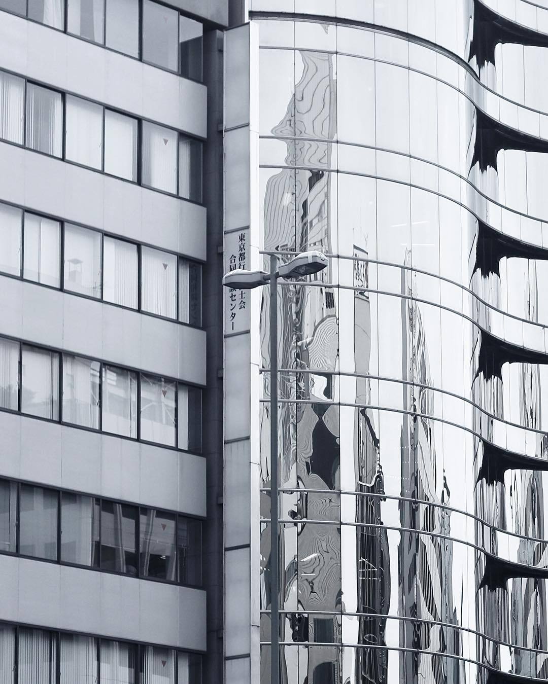 Archillect ID 196909