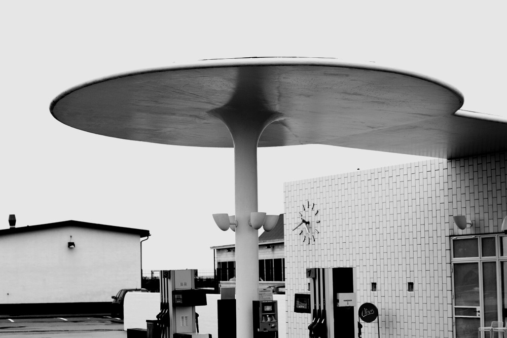 Archillect ID 197122